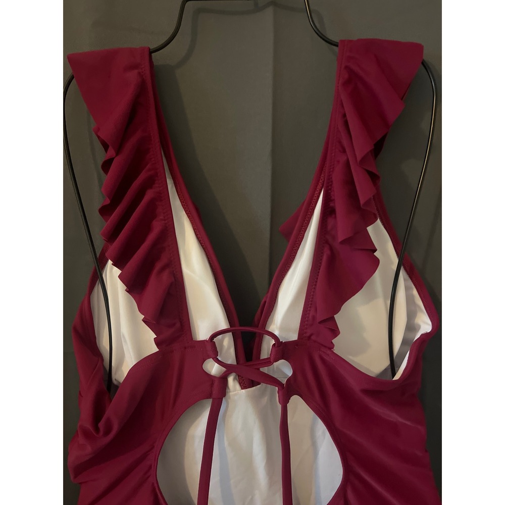 Cupshe Ruffle V-Neck Cutout One Piece Swimsuit Burgundy XXL - Picture 4 of 5